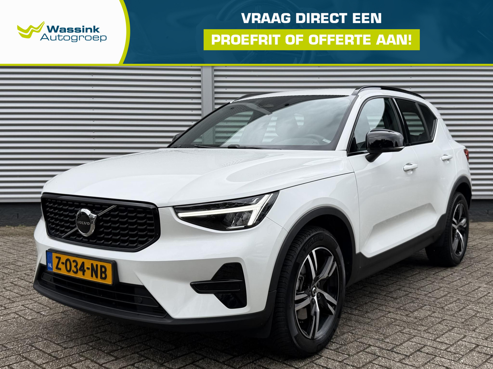Volvo XC40 2.0 B4 Plus Dark